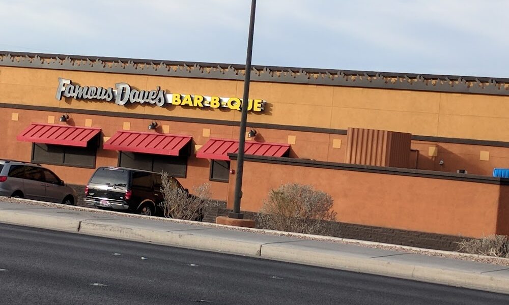 Famous Dave’s Bar-B-Que