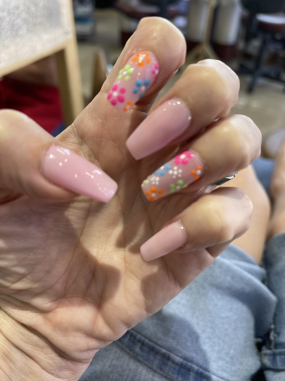 Signature Nails & Spa